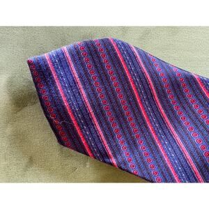 Navy & Pink Diagonal Stripe Vintage Oscar De La Renta Tie